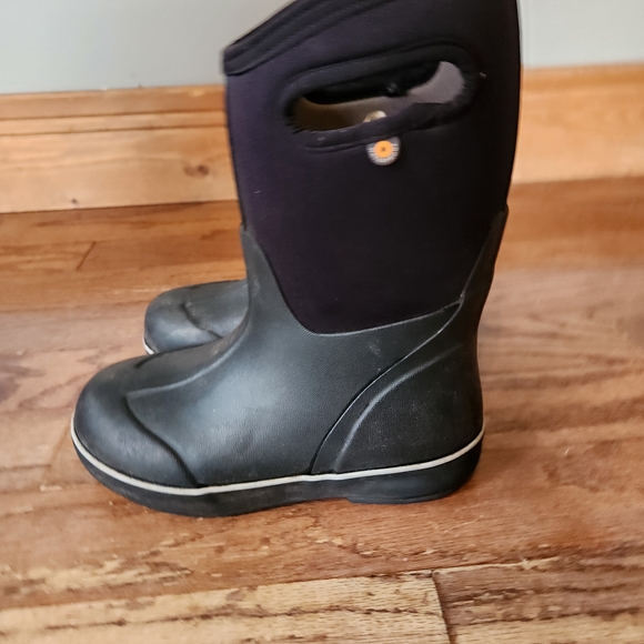 Bogs Black Kids Rain & Snow Boots - Picture 1 of 10